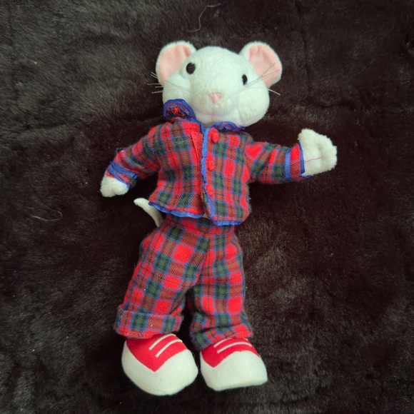 Stuart Little Mouse Plaid Pajamas Plush by Columbia Pictures Movie - Picture 1 of 5